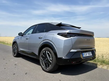 test-2026-peugeot-e-3008-gt-dual-motor-239-kw-3