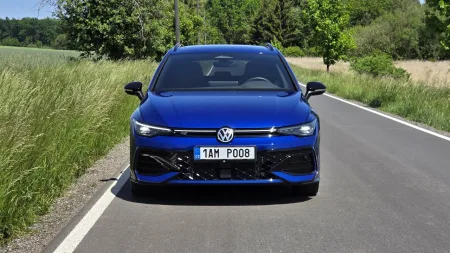 test-2026-volkswagen-golf-variant-r-line-people-20-tsi-150-kw-1