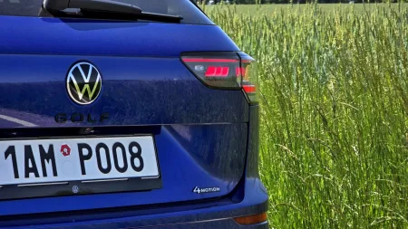 test-2026-volkswagen-golf-variant-r-line-people-20-tsi-150-kw-11