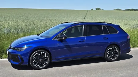 test-2026-volkswagen-golf-variant-r-line-people-20-tsi-150-kw-3