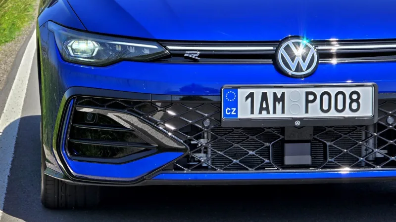 test-2026-volkswagen-golf-variant-r-line-people-20-tsi-150-kw-6