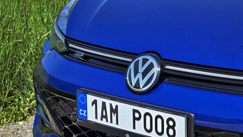 test-2026-volkswagen-golf-variant-r-line-people-20-tsi-150-kw-7