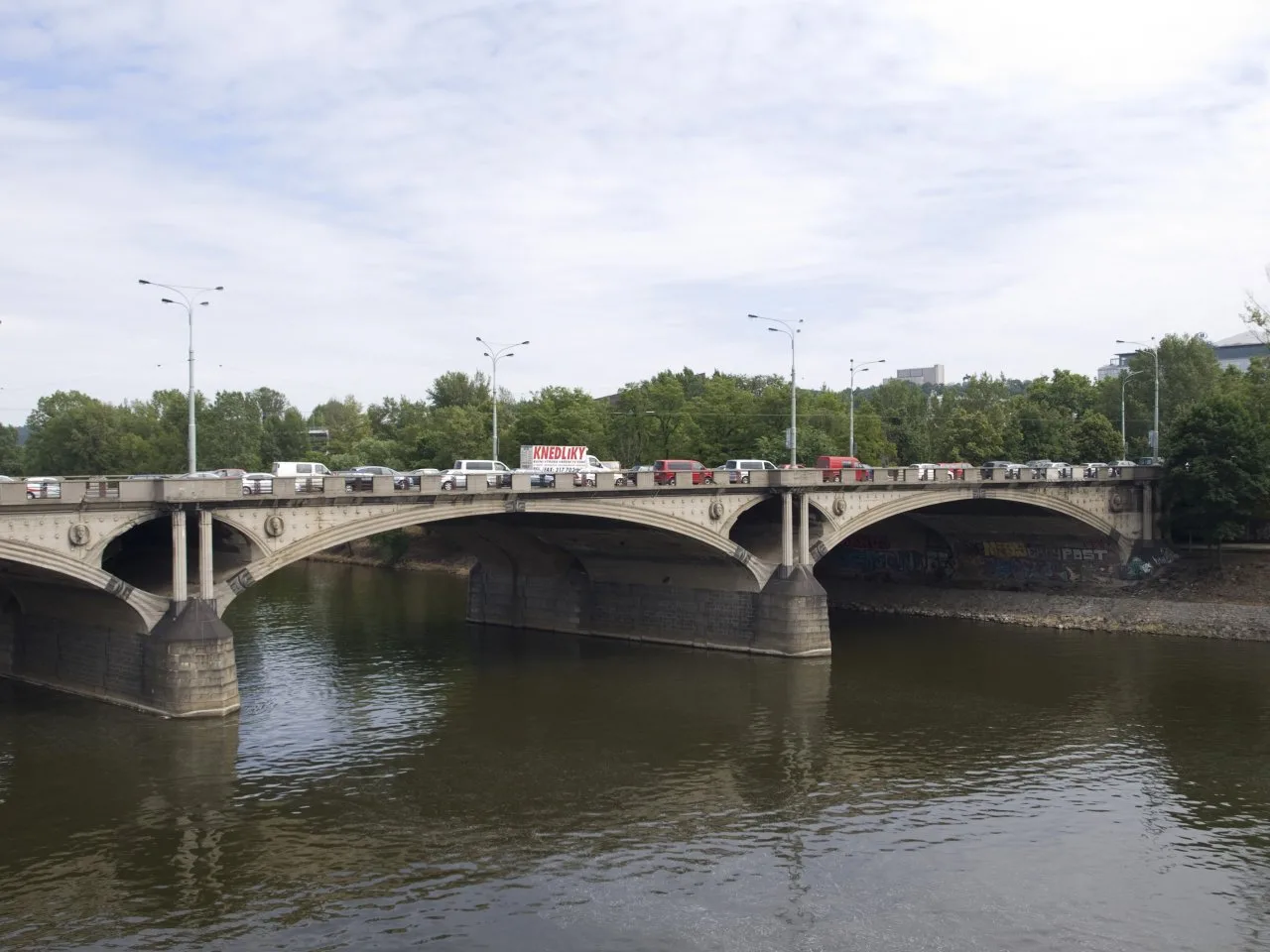vltavska_hlavkuv_most