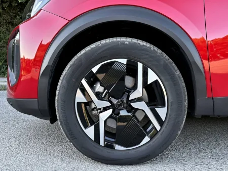 test-2026-peugeot-2008-hybrid-20
