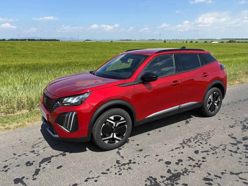 test-2026-peugeot-2008-hybrid-4