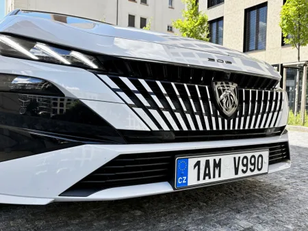 test-2026-peugeot-308-sw-gt-plug-in-hybrid-11