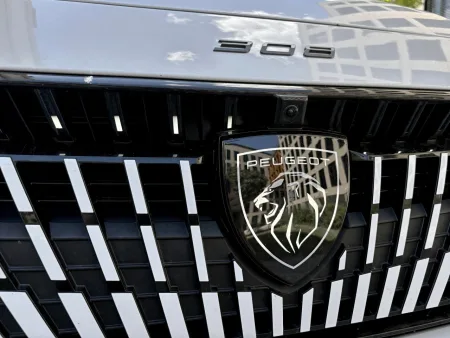 test-2026-peugeot-308-sw-gt-plug-in-hybrid-12