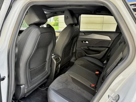 test-2026-peugeot-308-sw-gt-plug-in-hybrid-23