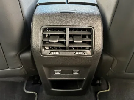 test-2026-peugeot-308-sw-gt-plug-in-hybrid-24