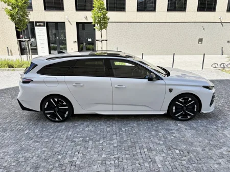 test-2026-peugeot-308-sw-gt-plug-in-hybrid-8