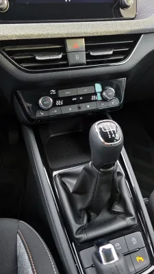 test-2026-skoda-scala-10-tsi-6mt-19