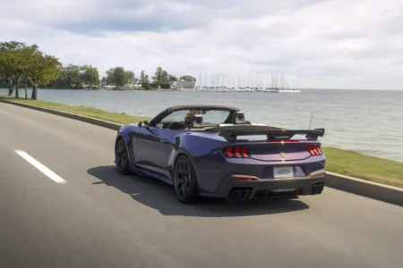 2026-ford-mustang-dark-horse-sc-15-2