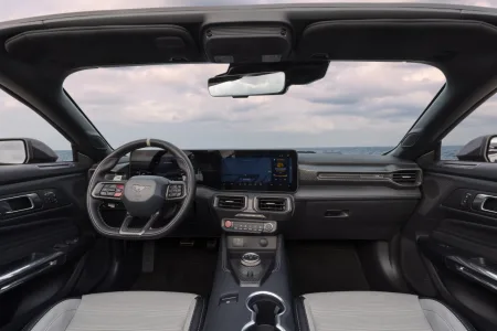 2026-ford-mustang-dark-horse-sc-7-2