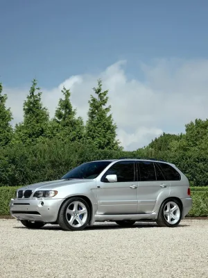 bmw-x5-e53-kith-1