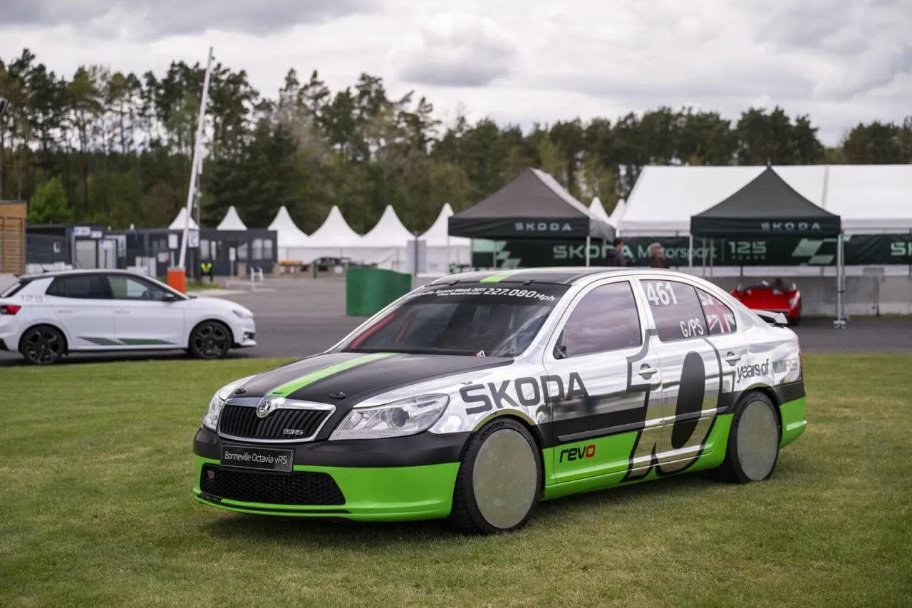 skoda-octavia-vrs-bonneville-special-8