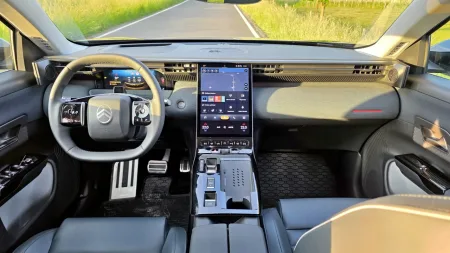 test-2026-citroen-c5-aircross-hybrid-145-max-13