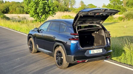 test-2026-citroen-c5-aircross-hybrid-145-max-24