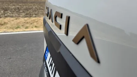 test-2026-dacia-jogger-hybrid-155-extreme-13