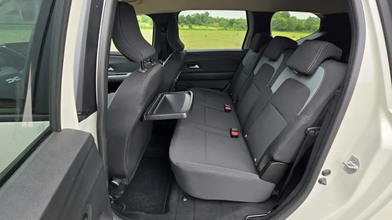 test-2026-dacia-jogger-hybrid-155-extreme-26