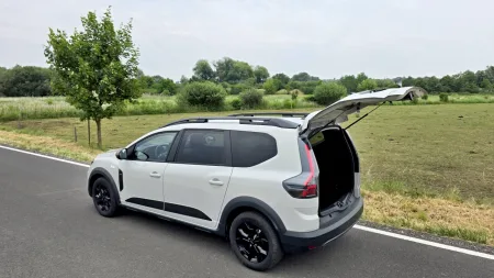 test-2026-dacia-jogger-hybrid-155-extreme-28