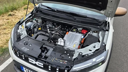 test-2026-dacia-jogger-hybrid-155-extreme-31
