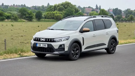test-2026-dacia-jogger-hybrid-155-extreme-7