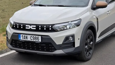 test-2026-dacia-jogger-hybrid-155-extreme-8
