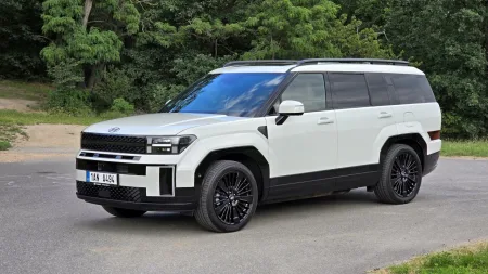 test-2026-hyundai-santa-fe-16-t-gdi-hev-4x4-10