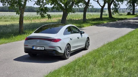 test-2026-mercedes-benz-cla-200-mhev-6