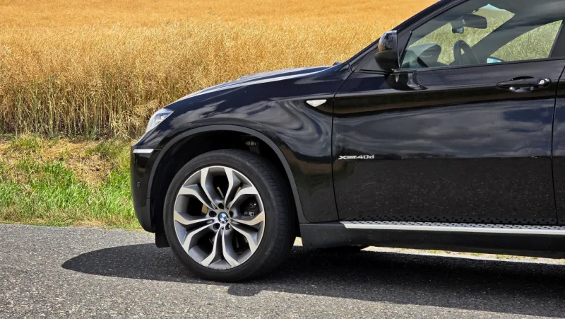 test-ojetiny-2013-bmw-x6-40d-xdrive-15