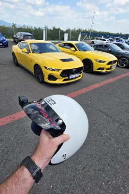 ford-mustang-autodrom-most-pavel-srp-1