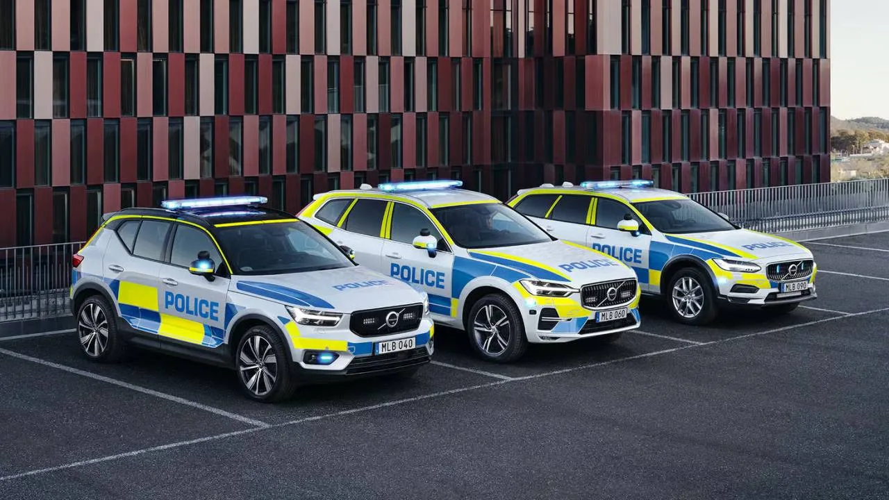 svedsko-policie-volvo