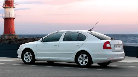 2-generace-skoda-octavia-greenline_7bb7ab3c-1440x810