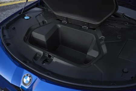 2026-bmw-rady-3-nova-generace-25