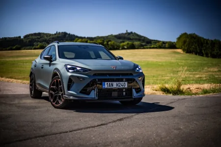2026-cupra-formentor-vz5-nurburgring-3