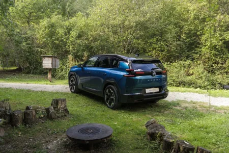 2026-citroen-c5-aircross-emeraude-5