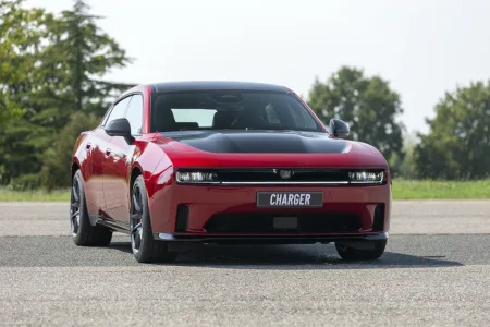 2026-dodge-charger-daytona-elektromobil-2