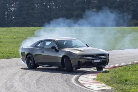2026-dodge-charger-sixpack-sestivalec-13
