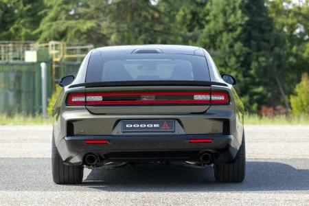 2026-dodge-charger-sixpack-sestivalec-4