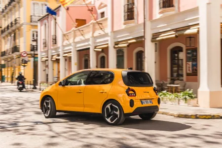 2026-renault-twingo-e-tech-10