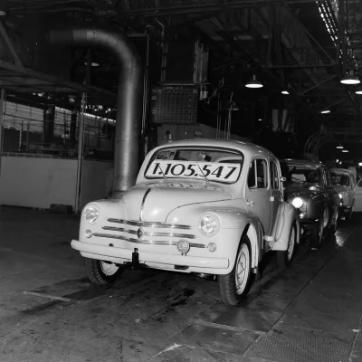 renault-4cv-17
