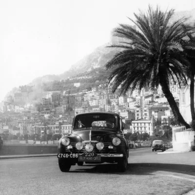 renault-4cv-6