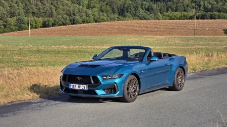 test-2026-ford-mustang-gt-convertible-1