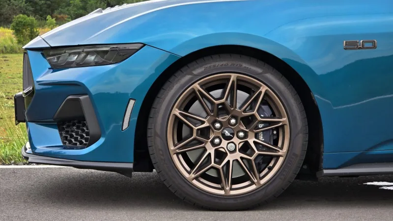 test-2026-ford-mustang-gt-convertible-16