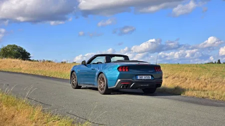 test-2026-ford-mustang-gt-convertible-2