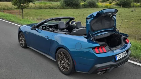 test-2026-ford-mustang-gt-convertible-26