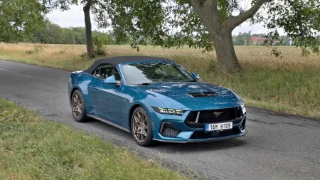 test-2026-ford-mustang-gt-convertible-3