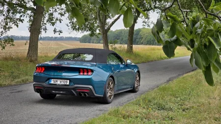 test-2026-ford-mustang-gt-convertible-4