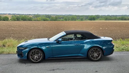 test-2026-ford-mustang-gt-convertible-6