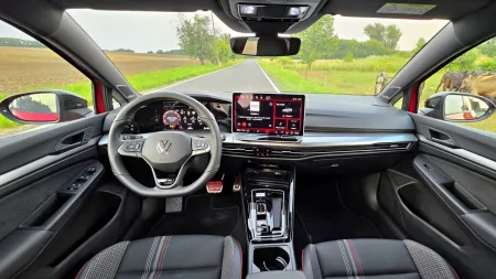 test-2026-volkswagen-golf-gti-edition-50-17